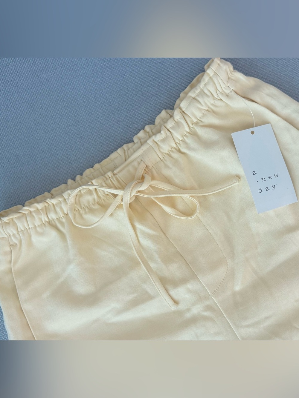 A New Day Yellow Linen Blend High Rise Shorts Women's XS Summer Casual NWT - Picture 4 of 5